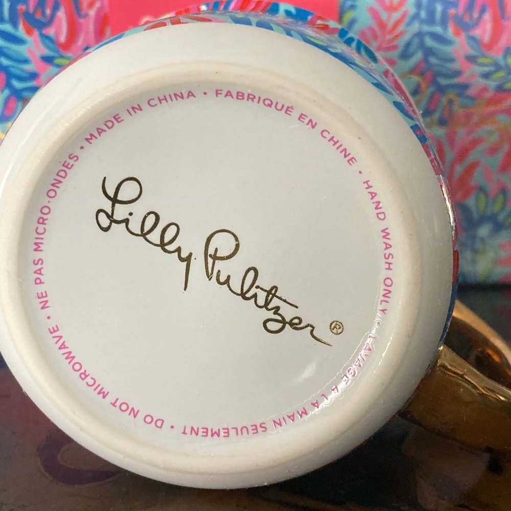 NWT 2 Lilly Pulitzer Mug Set, Gold Handle - "Holidaze" - HOME - Picture 3 of 8